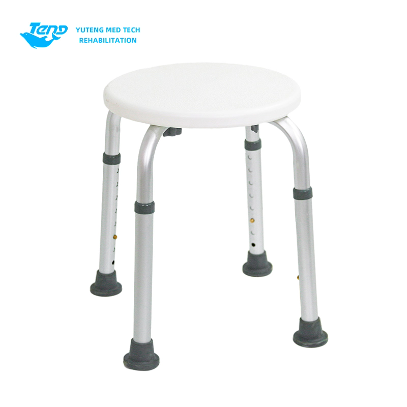 Hur förbättrar en badstol i aluminium säkerhet och oberoende?